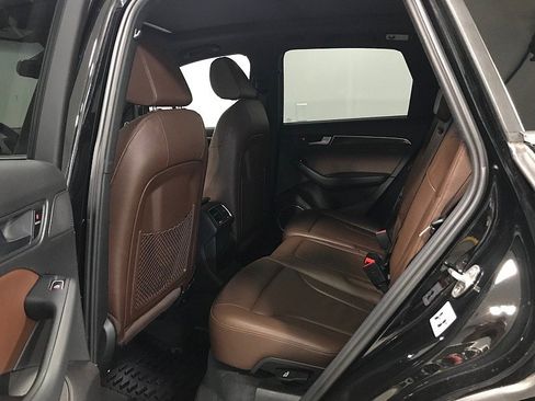Used 2017 Audi Q5 2.0T Premium Plus w/ Technology Package AWD/4WD image 19