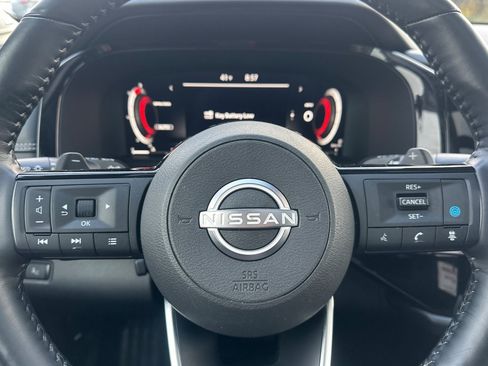 Used 2023 Nissan Pathfinder Platinum image 38