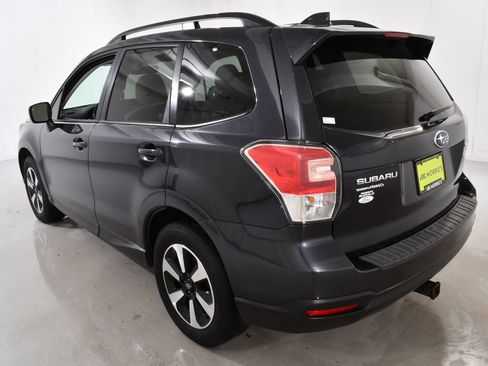 Used 2017 Subaru Forester 2.5i Premium w/ All-Weather Package AWD/4WD image 15