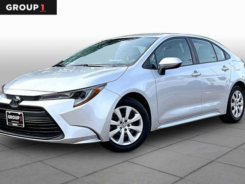 Used 2023 Toyota Corolla LE FWD image 1