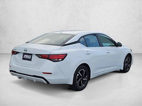 Used 2025 Nissan Sentra SV FWD image 5