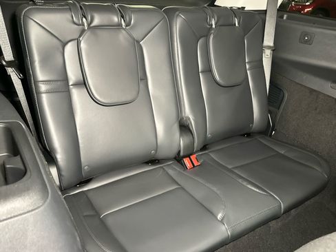 New 2026 Lincoln Aviator AWD image 13