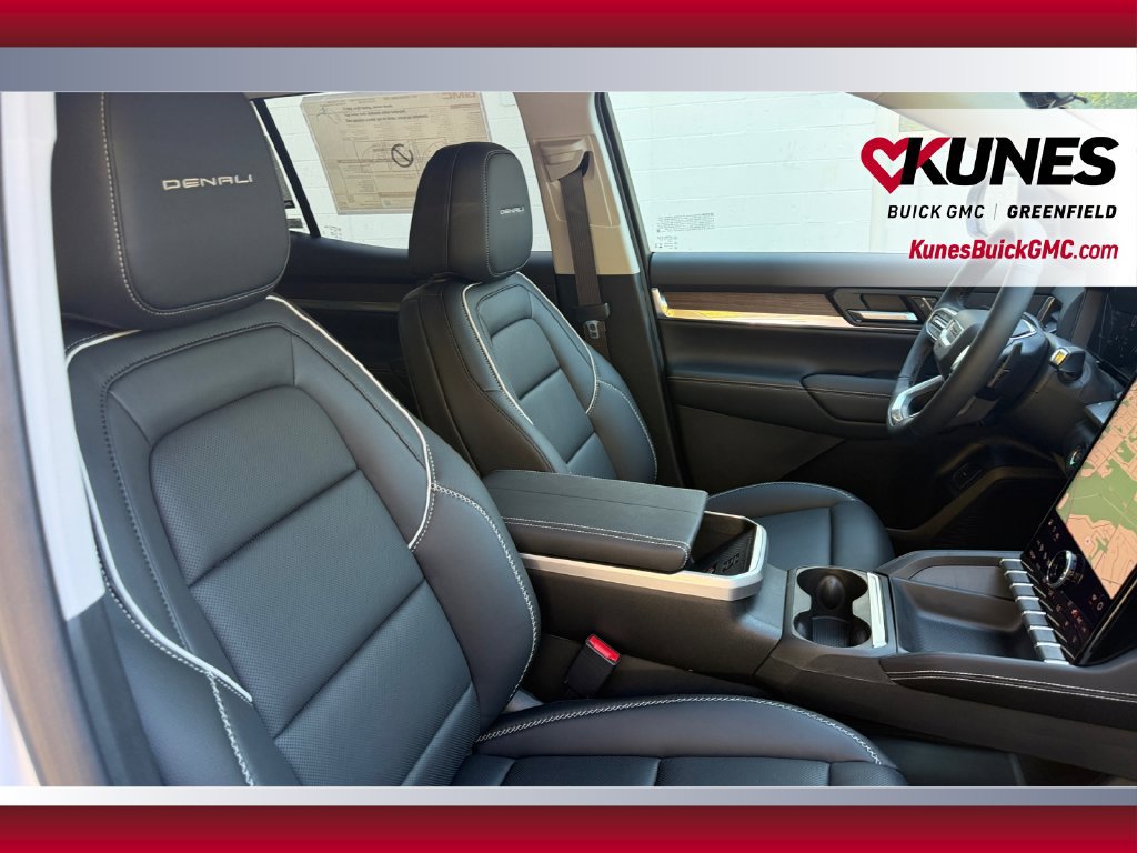 New 2027 GMC Terrain Denali w/ LPO, Floor Liner Package AWD/4WD image 40