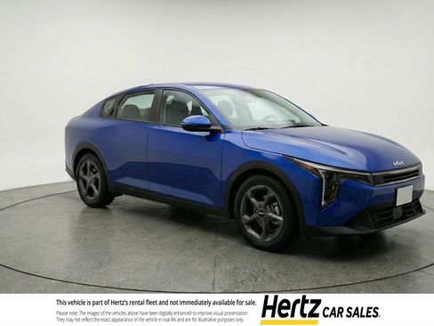 Used 2025 Kia K4 FWD image 1