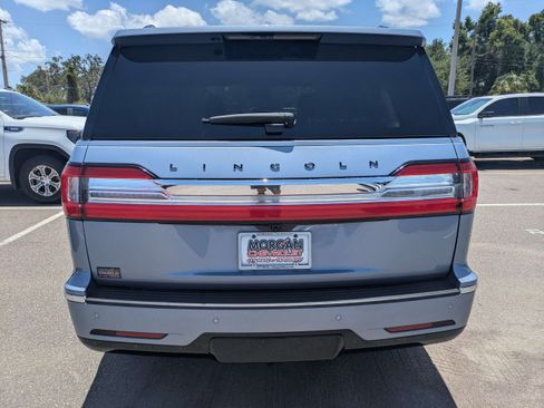 Used 2021 Lincoln Navigator Black Label w/ Cargo Convenience Package AWD/4WD image 4