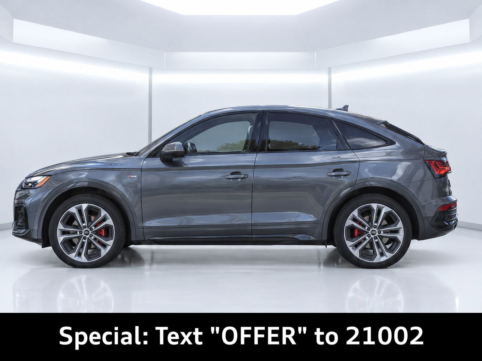 Certified 2024 Audi Q5 2.0T Premium Plus w/ Premium Plus Package AWD/4WD image 2