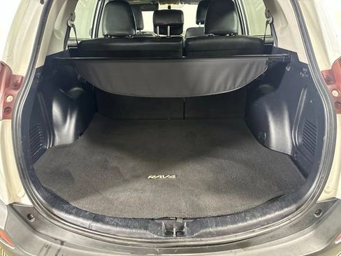 Used 2015 Toyota RAV4 XLE AWD/4WD image 10