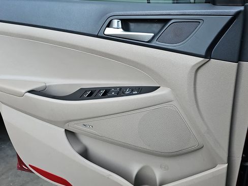 Used 2019 Hyundai Tucson Limited FWD image 27