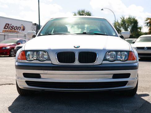 Used 1999 BMW 323i Sedan image 17