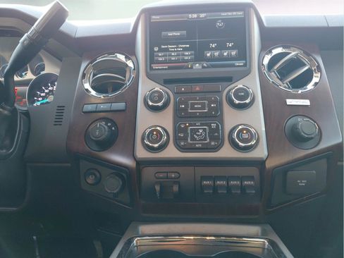 Used 2016 Ford F350 Lariat w/ Lariat Ultimate Package image 9