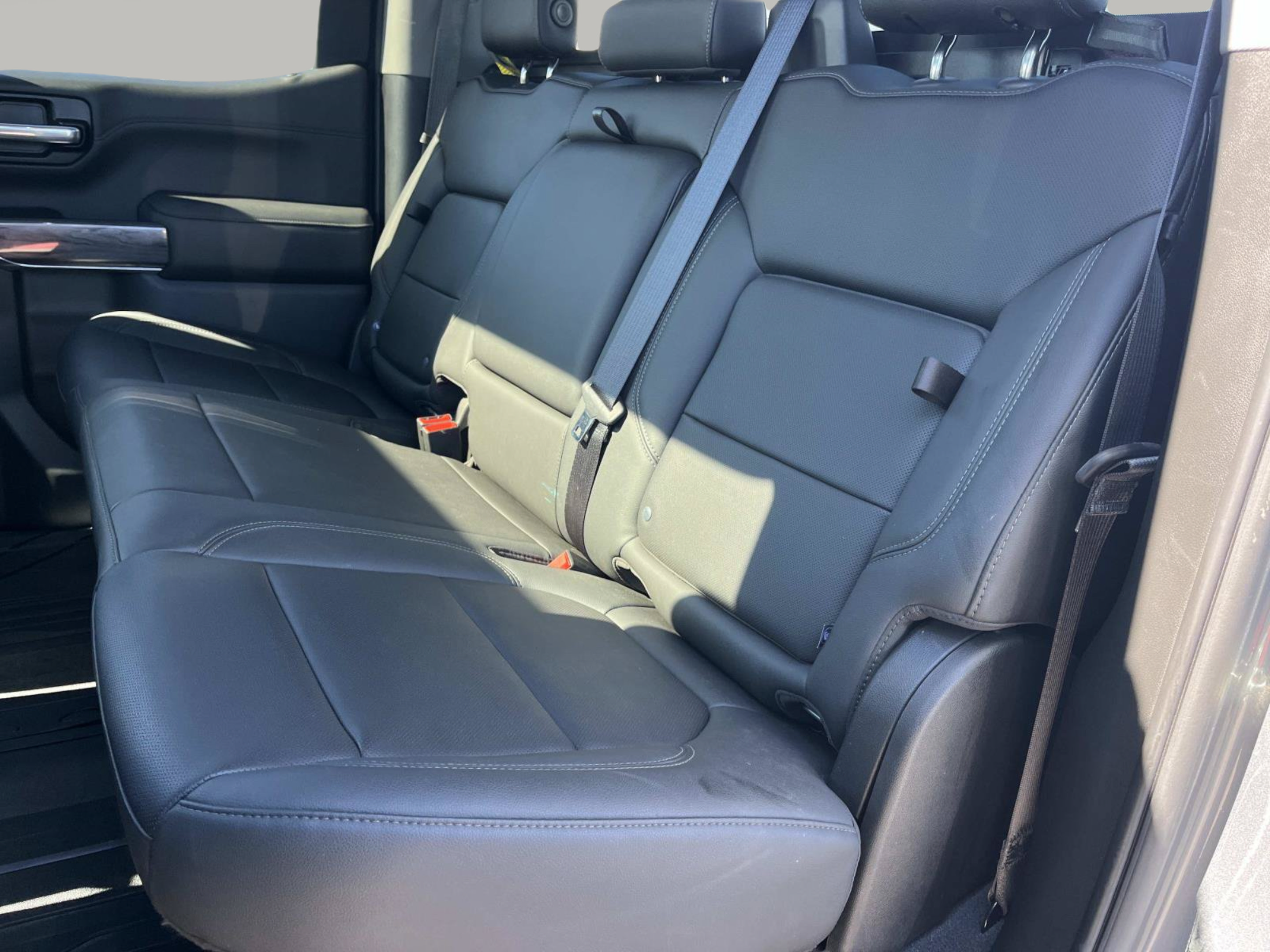 Used 2019 Chevrolet Silverado 1500 LTZ w/ LTZ Premium Package AWD/4WD image 24