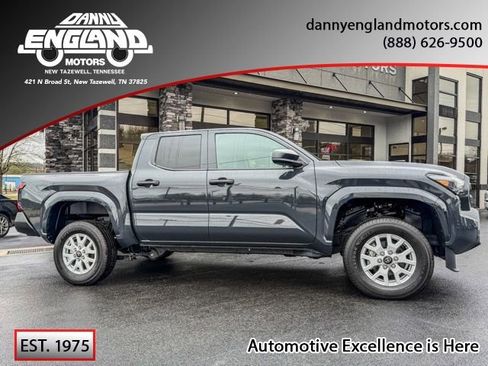 Used 2025 Toyota Tacoma SR AWD/4WD image 1