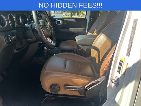 Used 2020 Jeep Wrangler Unlimited Sahara AWD/4WD image 19
