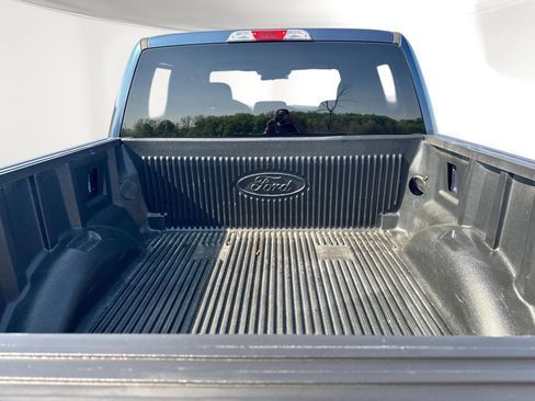 Used 2018 Ford F150 XL w/ Equipment Group 101A Mid AWD/4WD image 3