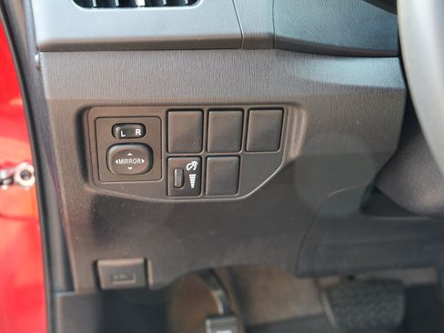 Used 2012 Toyota Prius Two FWD image 17