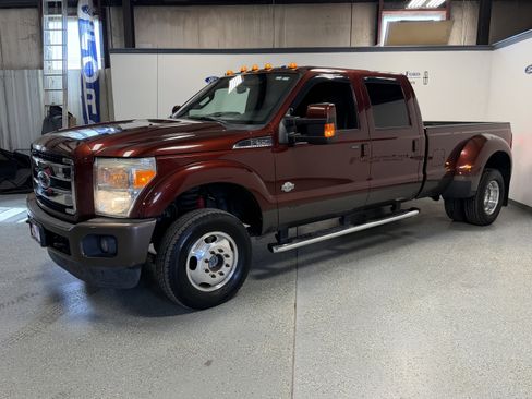 Used 2016 Ford F350 King Ranch image 3
