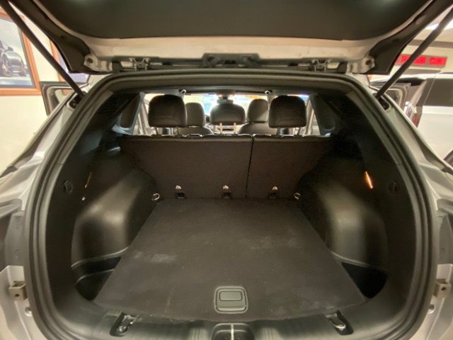 Used 2023 Jeep Compass Limited AWD/4WD image 8