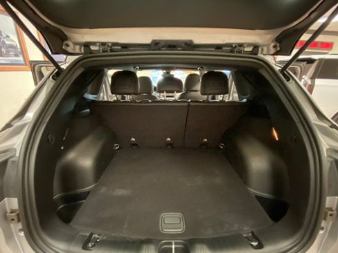 Used 2023 Jeep Compass Limited AWD/4WD image 8