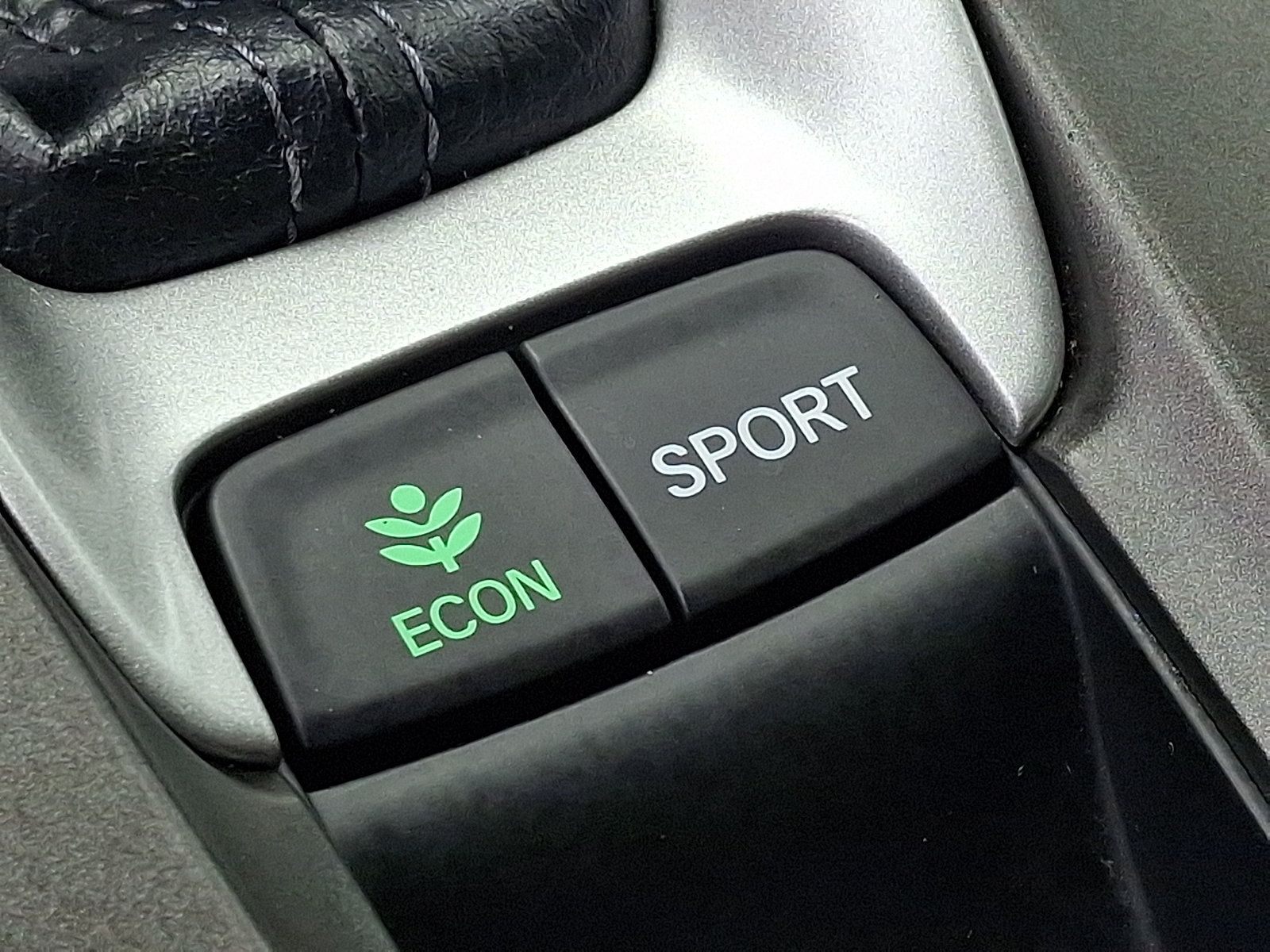Used 2018 Honda Accord Sport image 22
