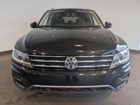 Used 2020 Volkswagen Tiguan SEL image 2