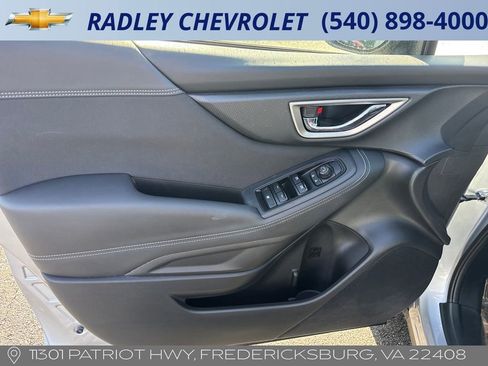 Used 2023 Subaru Forester Premium image 5