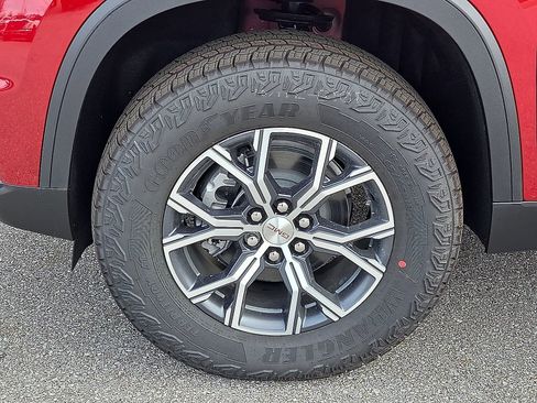 New 2026 GMC Acadia AT4 w/ Luxury Package image 7