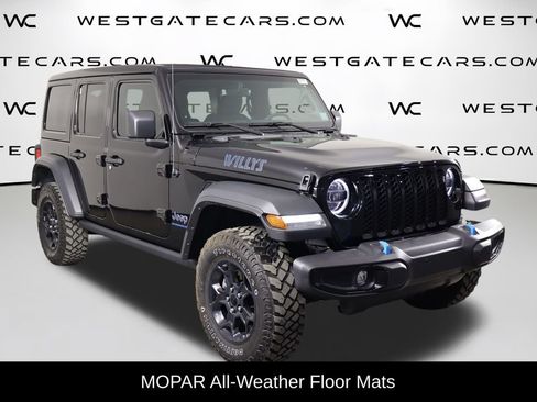 Used 2023 Jeep Wrangler Unlimited w/ Sun & Screen Package AWD/4WD image 41