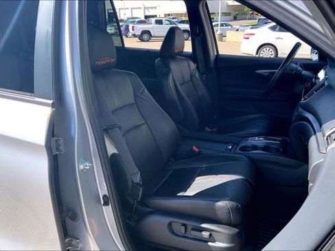Used 2022 Honda Pilot TrailSport image 7
