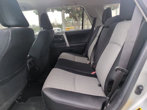 Used 2018 Toyota 4Runner SR5 image 30