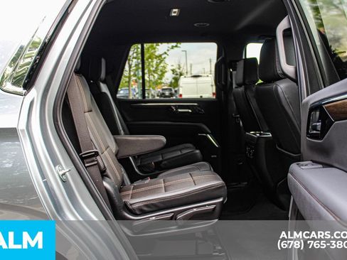 Used 2025 Chevrolet Tahoe High Country AWD/4WD image 21