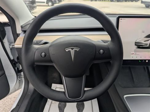 Used 2023 Tesla Model 3 Standard Range image 26