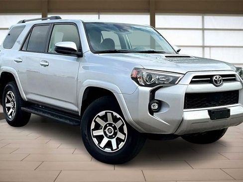 Used 2024 Toyota 4Runner TRD Off-Road image 12