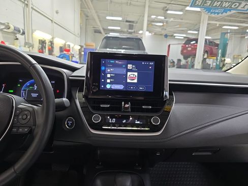 Used 2023 Toyota Corolla XLE FWD image 21