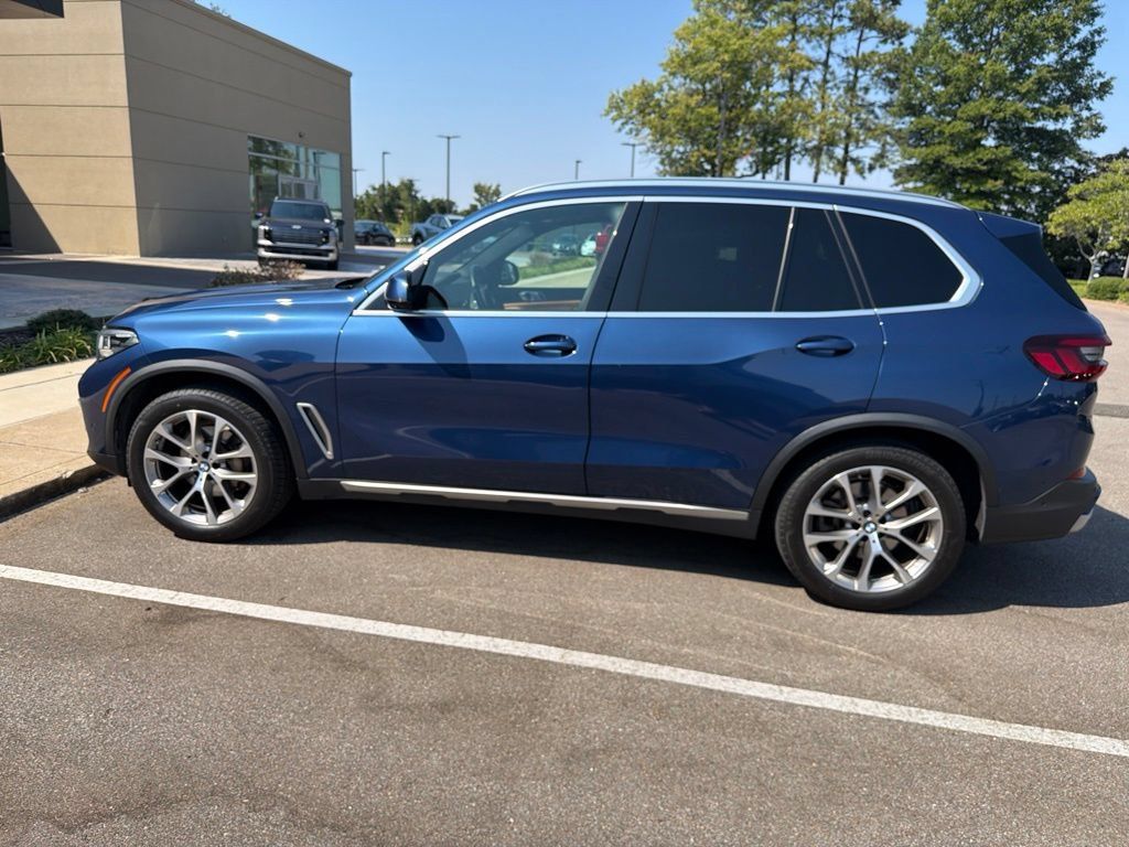 Used 2022 BMW X5 sDrive40i w/ Premium Package RWD image 6
