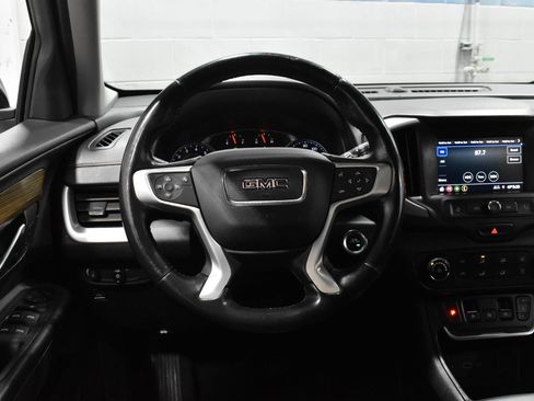 Used 2020 GMC Terrain SLE w/ Elevation Edition FWD image 8