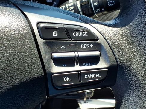 Used 2020 Hyundai Kona SE AWD/4WD image 11