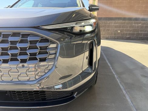 Used 2025 Audi Q5 Premium Plus w/ Premium Plus image 11