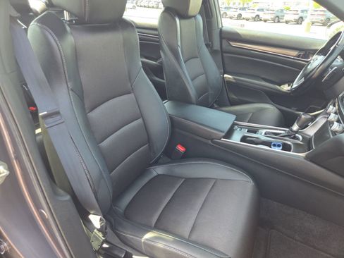 Used 2020 Honda Accord Sport image 19