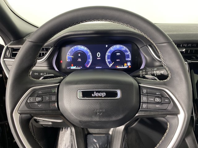 Used 2024 Jeep Grand Cherokee Altitude AWD/4WD image 23