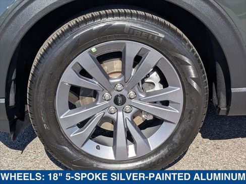 Used 2023 Ford Explorer XLT w/ Equipment Group 202A image 9