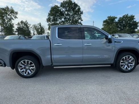 Used 2025 GMC Sierra 1500 Denali w/ Denali Reserve Package AWD/4WD image 2