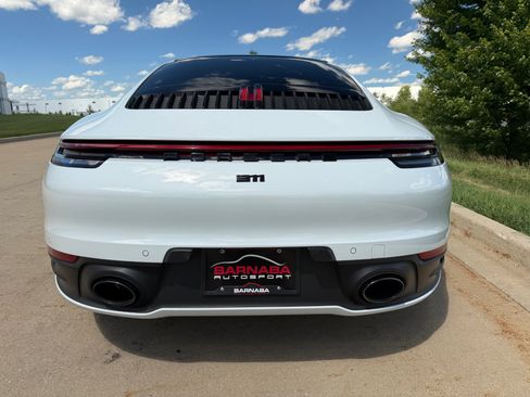 Used 2021 Porsche 911 Carrera RWD image 22