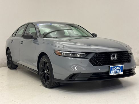 Certified 2025 Honda Accord SE image 4