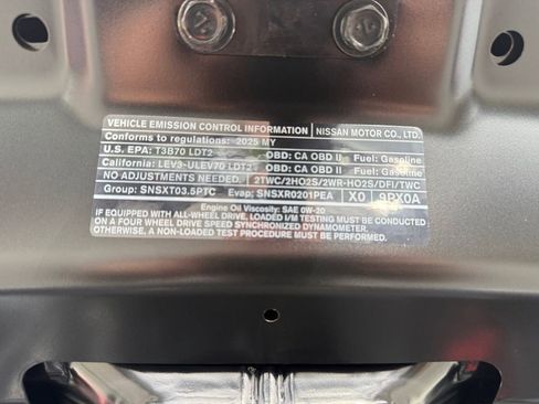 New 2025 Nissan Pathfinder SV image 32