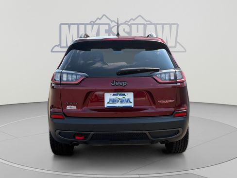 Used 2019 Jeep Cherokee Trailhawk AWD/4WD image 4