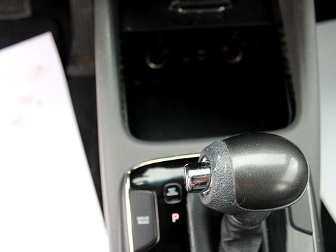 Used 2018 Kia Forte LX w/ LX Popular Package image 11