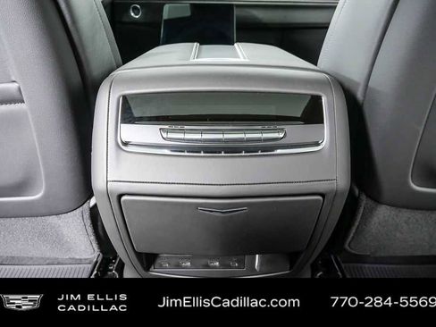 Certified 2026 Cadillac Escalade ESV Platinum Sport w/ LPO, ONYX Package AWD/4WD image 20