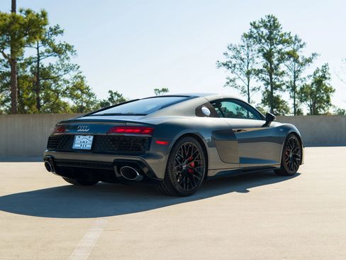 Used 2020 Audi R8 V10 w/ Carbon Exterior Package image 11