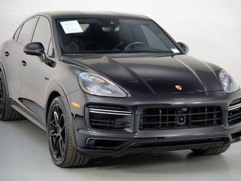 Used 2022 Porsche Cayenne Turbo S image 58