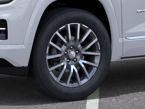 New 2027 GMC Terrain Denali w/ LPO, Floor Liner Package AWD/4WD image 9